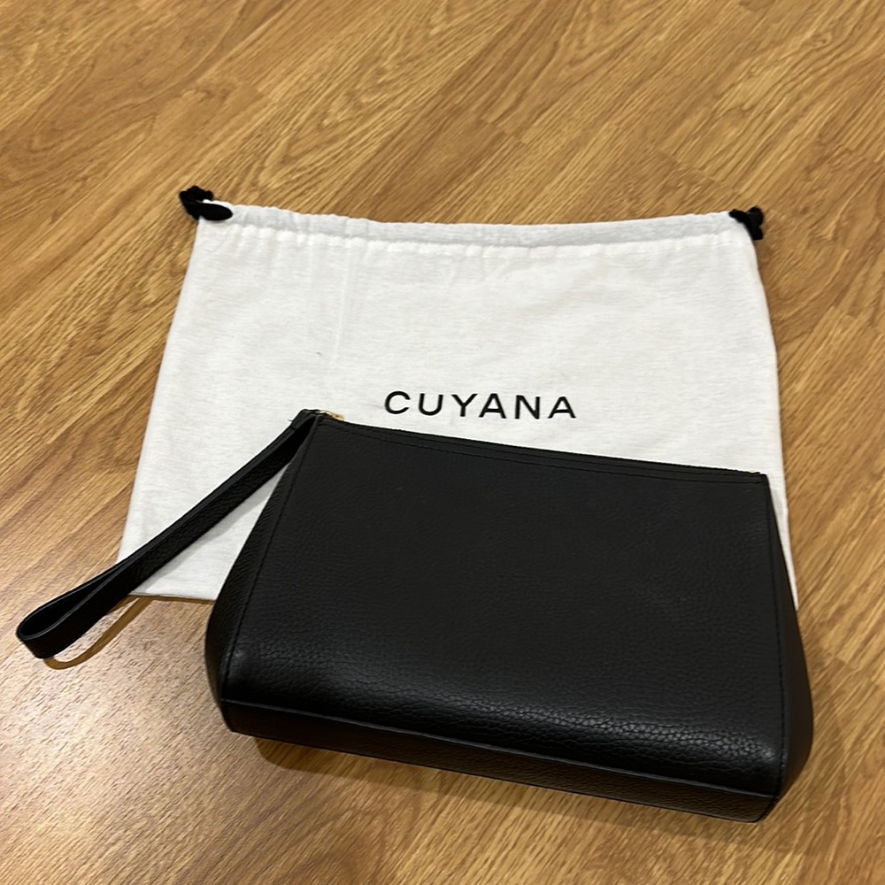 Cuyana Work Clutch